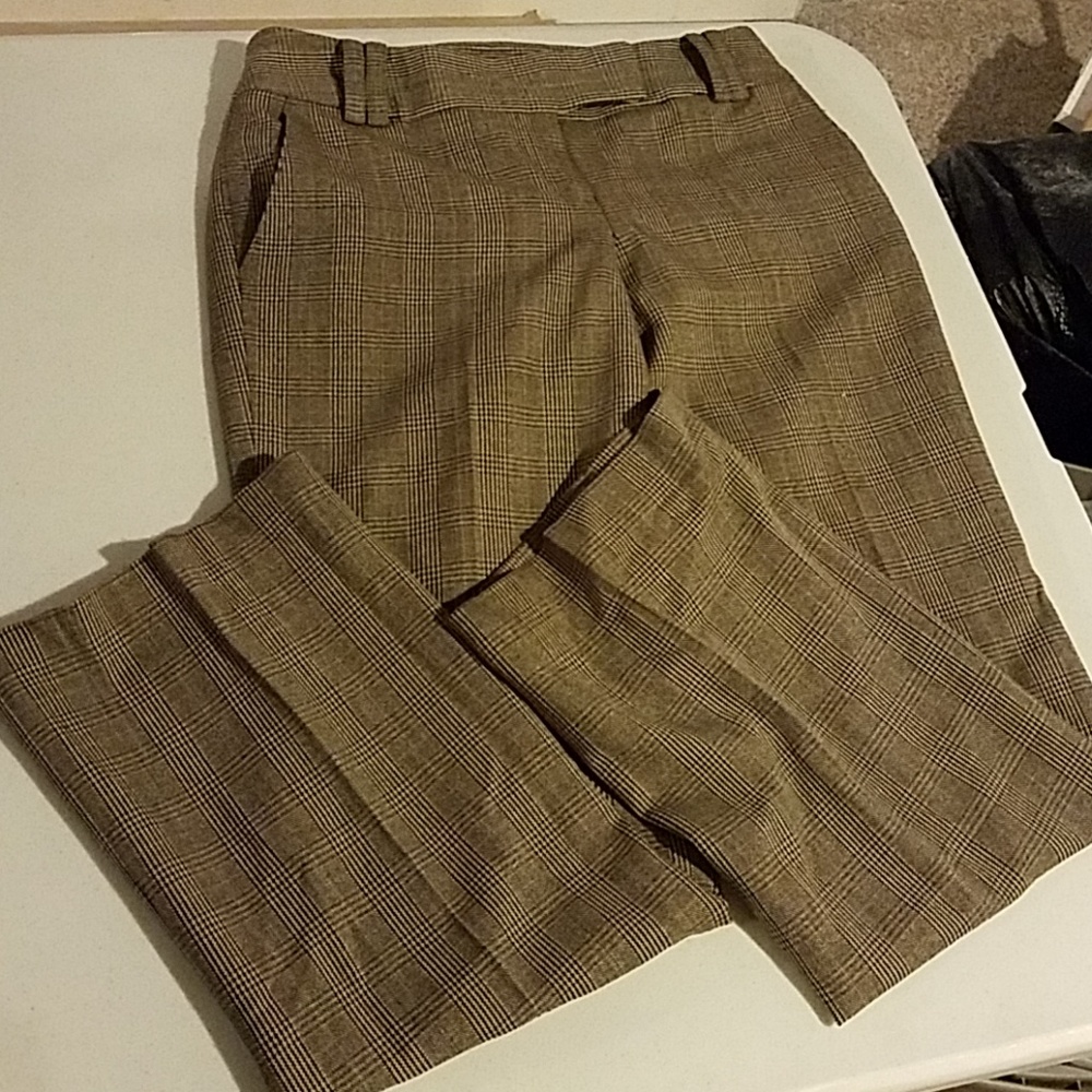 Ann Taylor signature fit pant